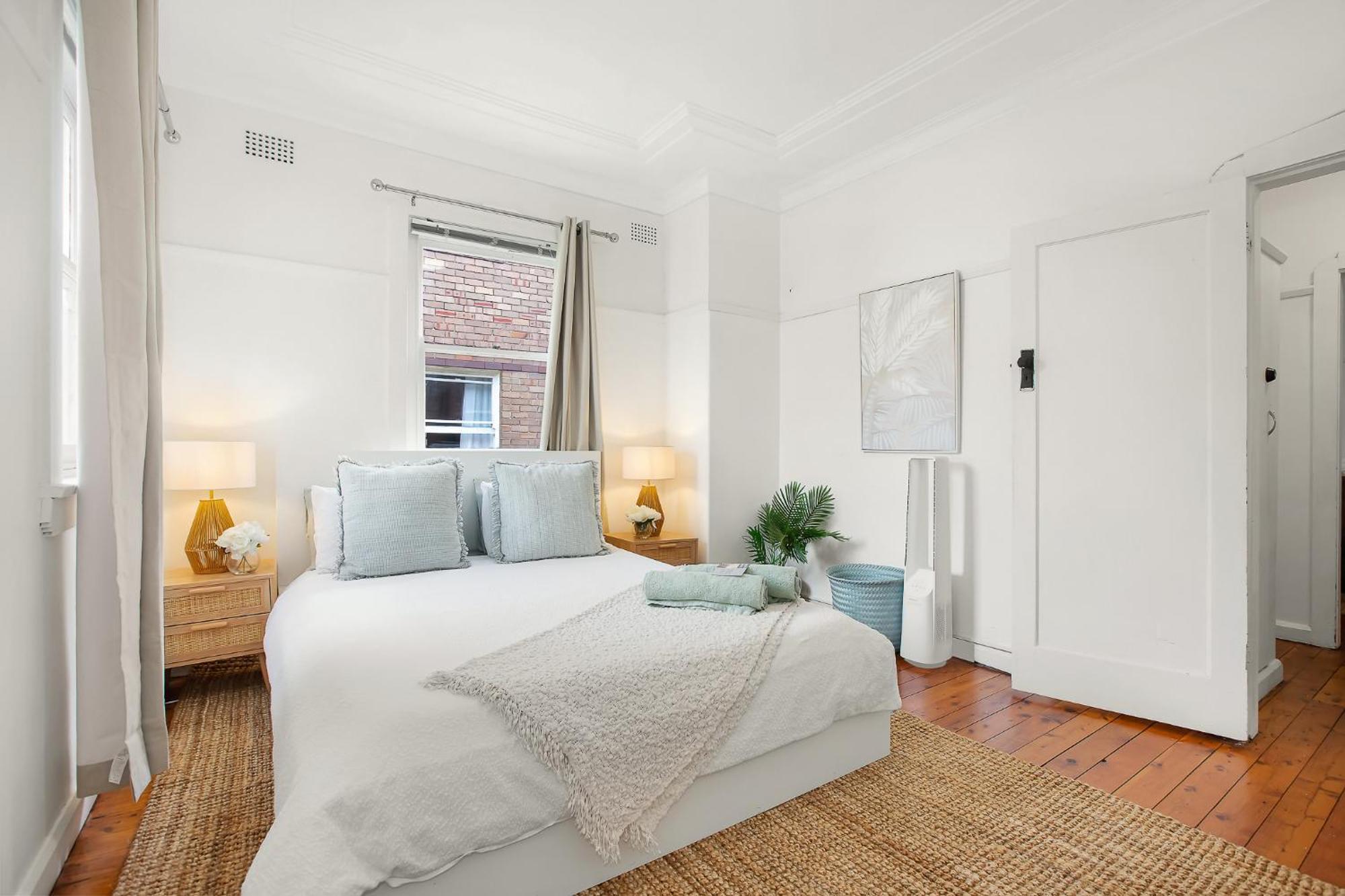 Manly Getaway - Perfect Location, Stylish - Mins Walk To Manly & Wharf - Perfect For Families, Couples & Business Travellers Sydney