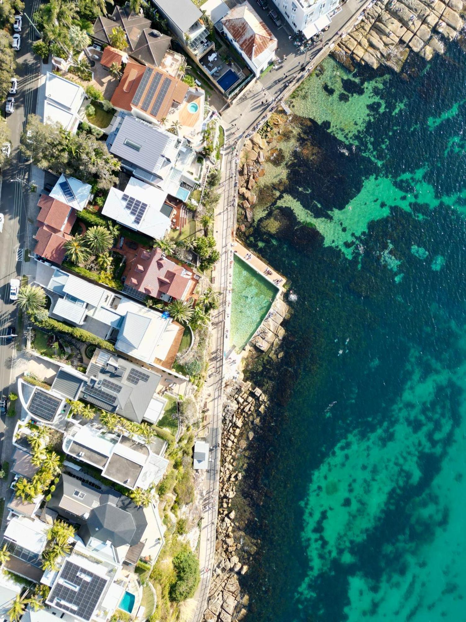 Apartment Manly Getaway - Perfect Location, Stylish - Mins Walk To Manly & Wharf - Perfect For Families, Couples & Business Travellers Sydney